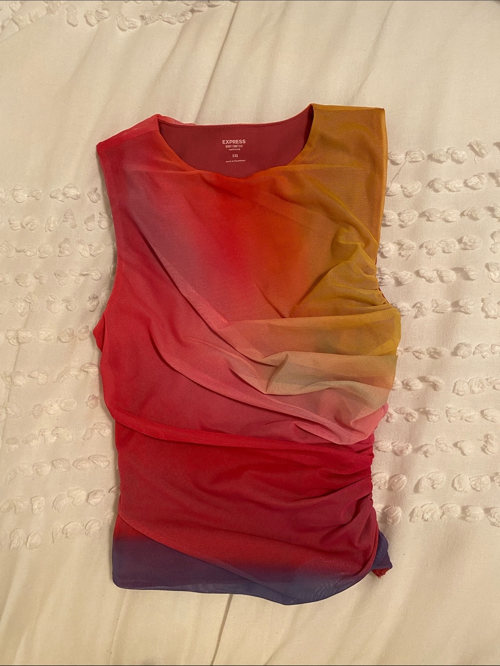 {Express} Gradient Ruched Top